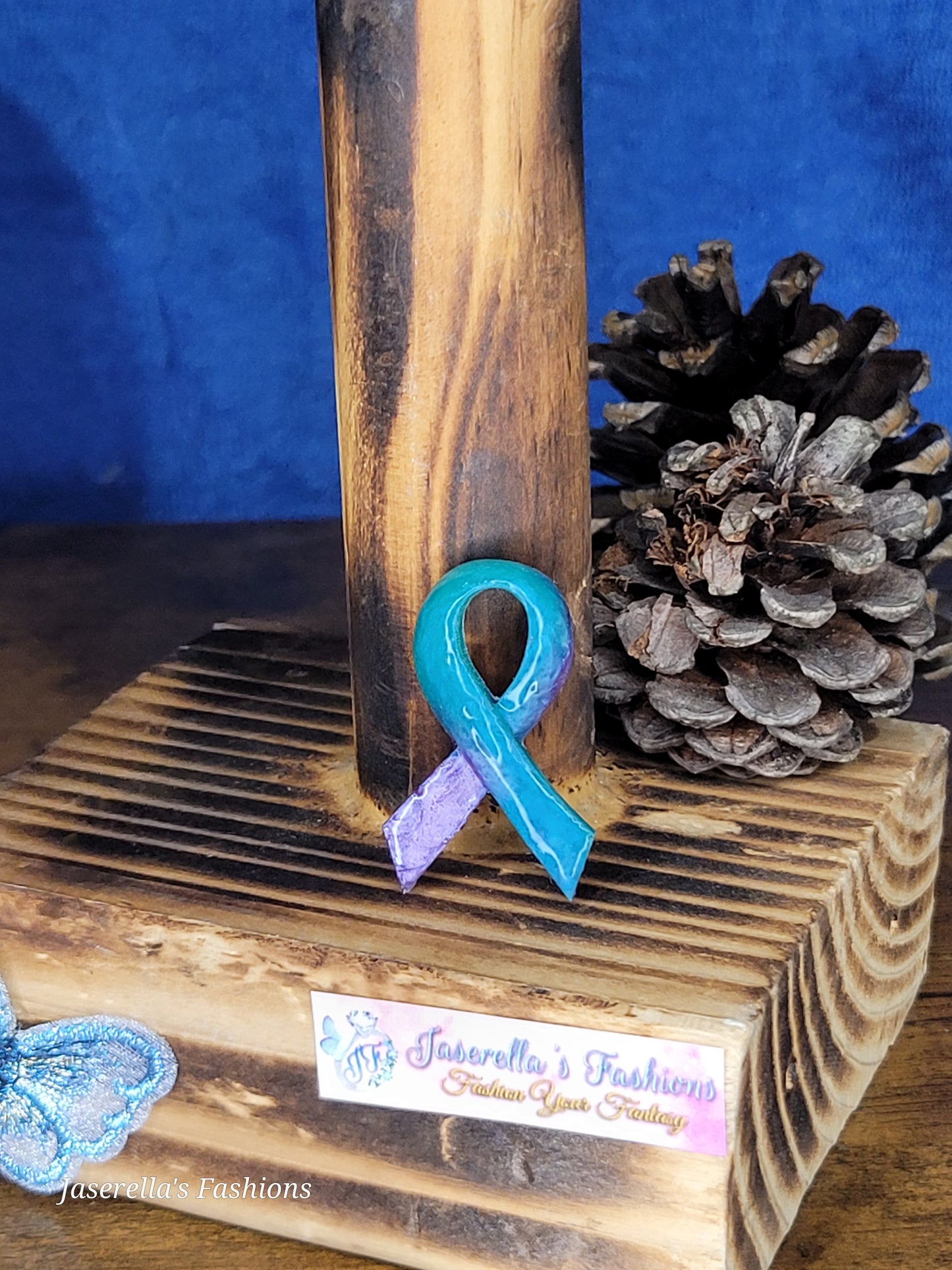 Ribbon Pins