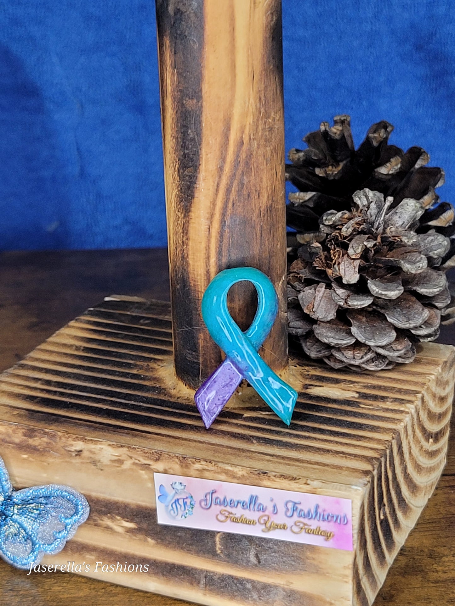 Ribbon Pins