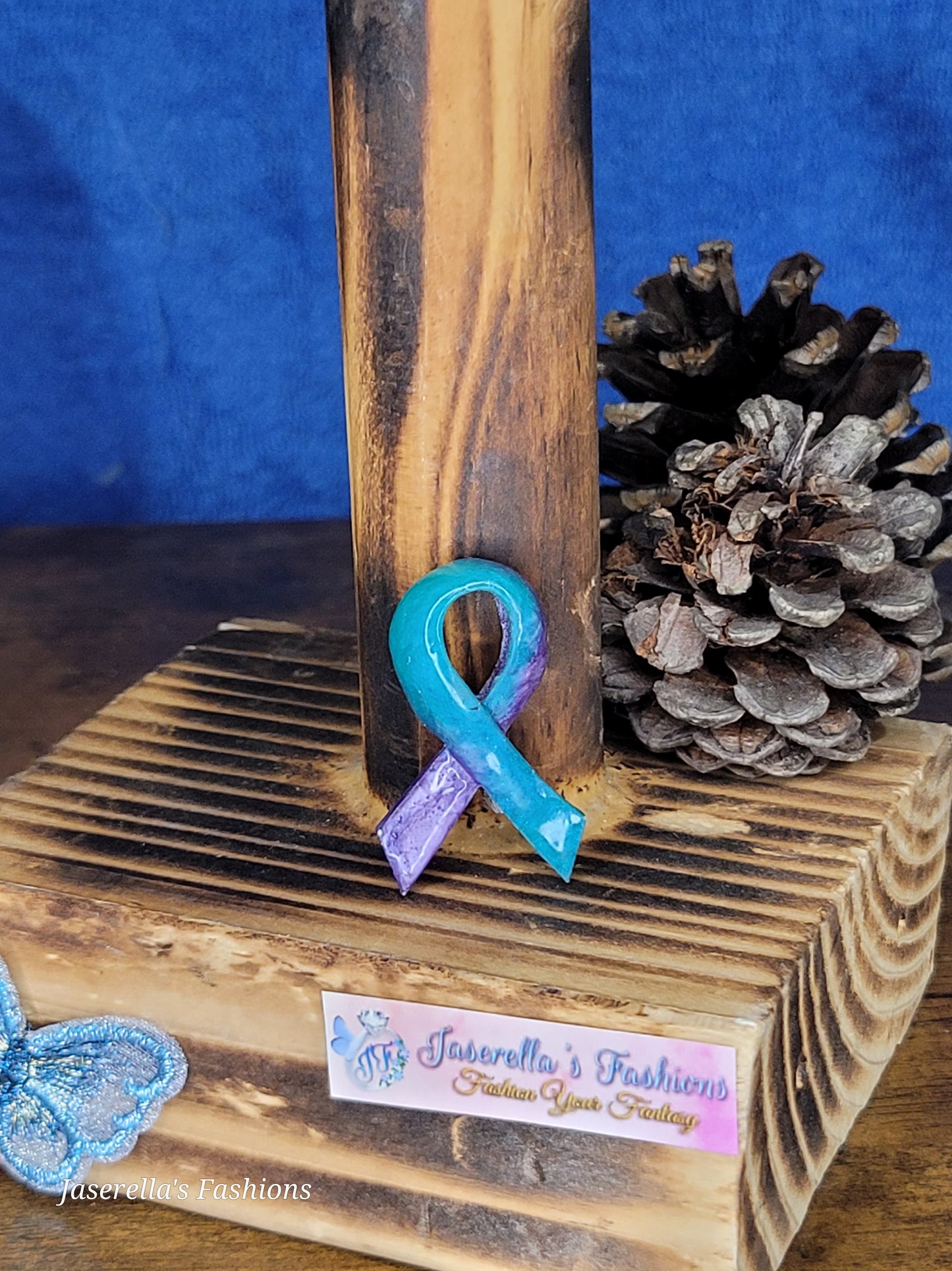 Ribbon Pins