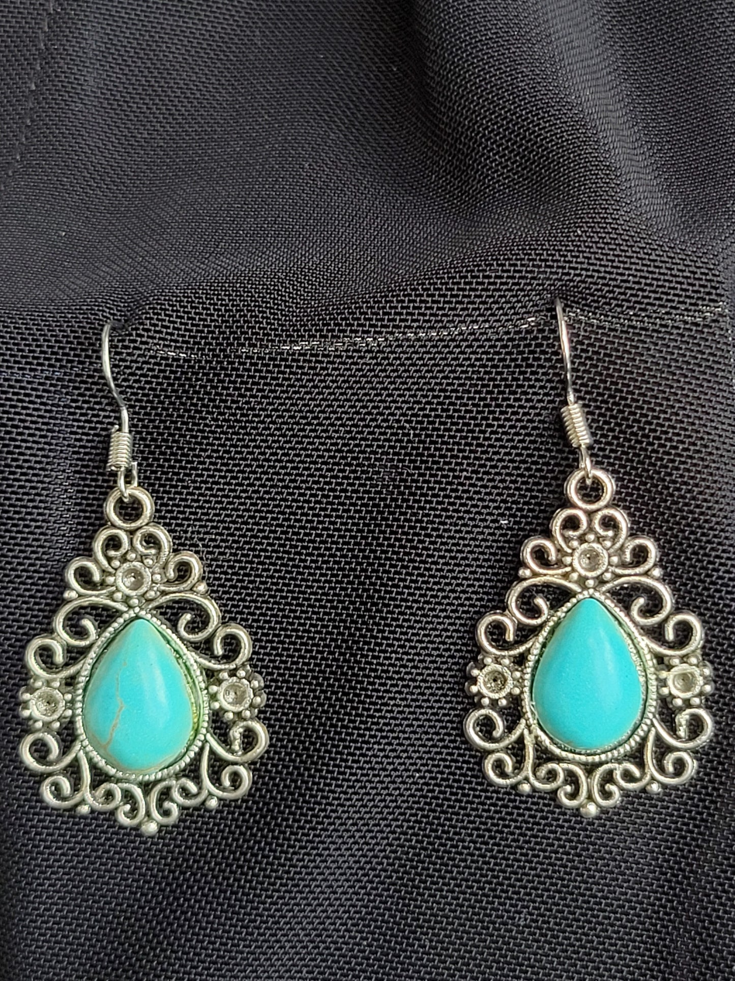 Elegant Teardrop Earrings