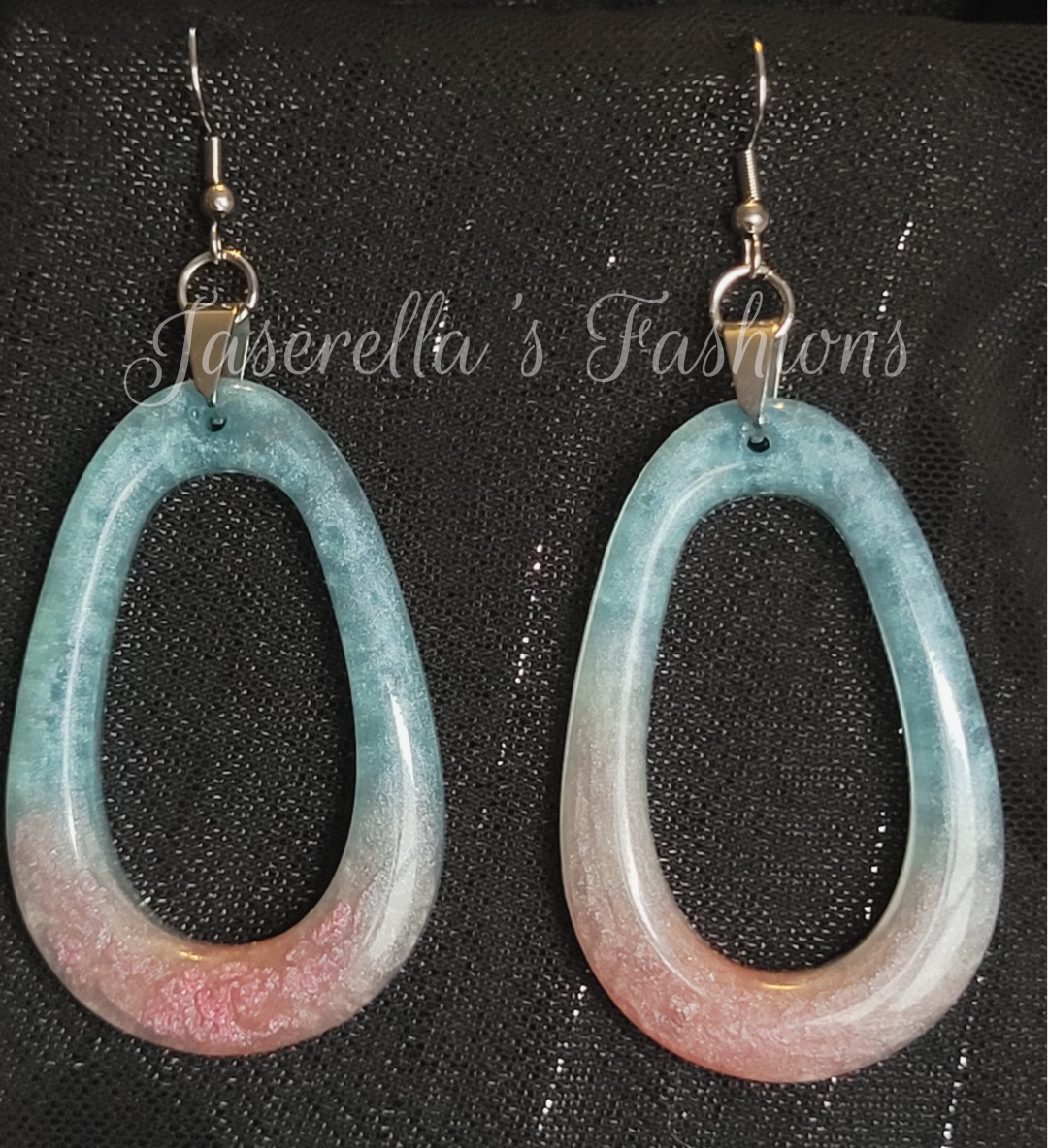 Wonky Hollow Oval Earrings